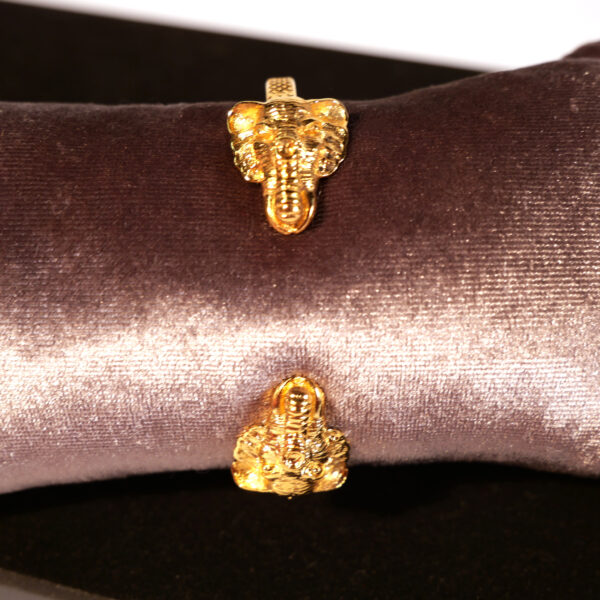 Bracelet 11