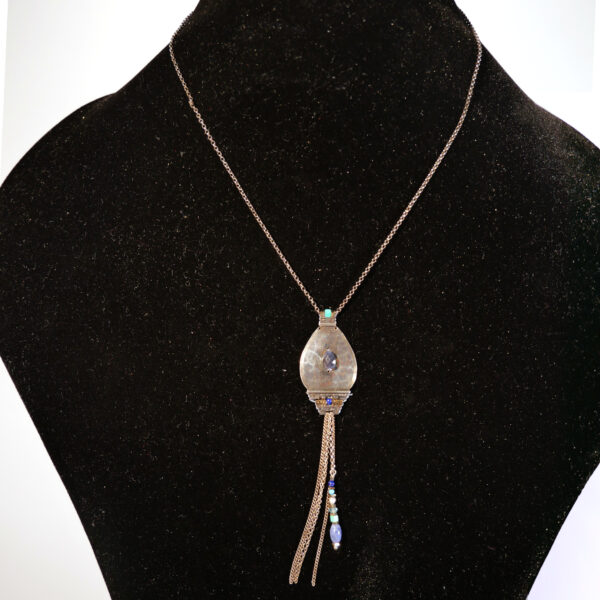 Collier 11