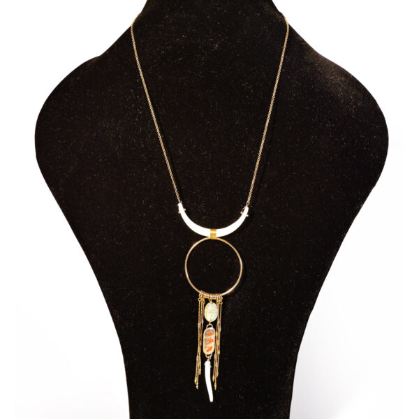 Collier 12