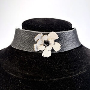 Collier 23